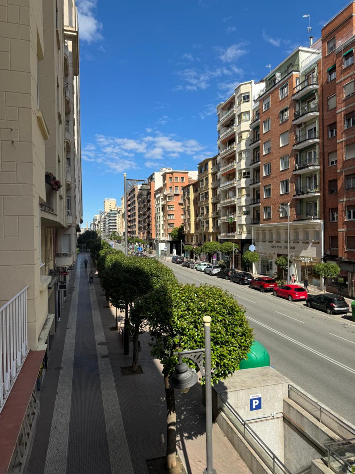 דירות Logrono Centro A Estrenar Wifi Impecable מראה חיצוני תמונה